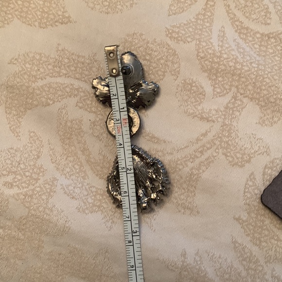 Stunning earrings. Mint condition - Picture 3 of 3